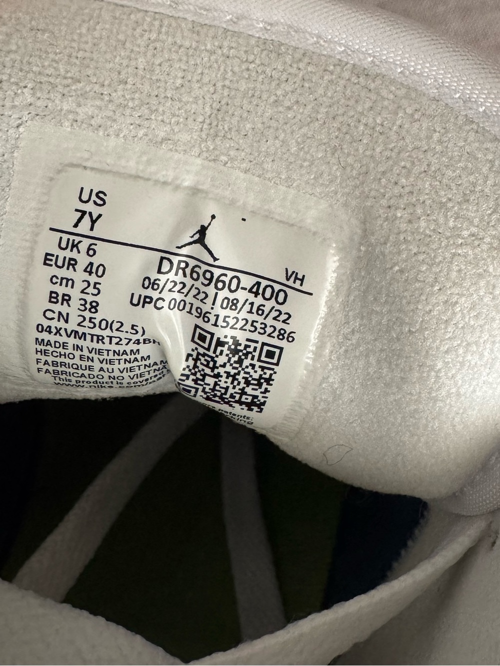 Nike Air Jordan 1 Low SE (GS) Shoes Big Kids SZ 7Y French Blue EUR 40 - Picture 6 of 6